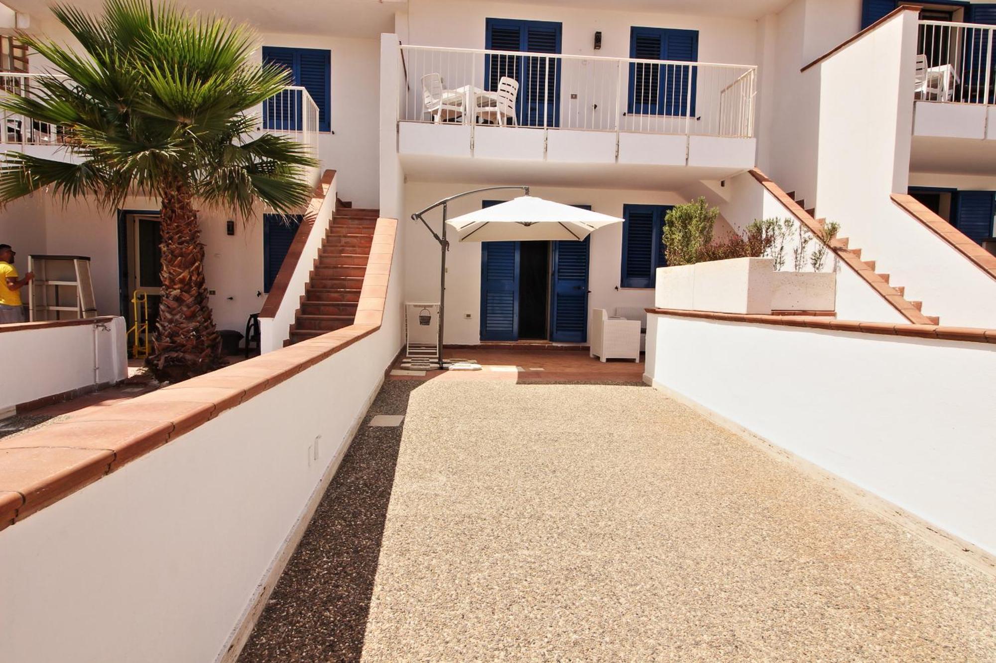 Residence Mare Azzurro Торре-Сан-Джованни-Удженто Экстерьер фото